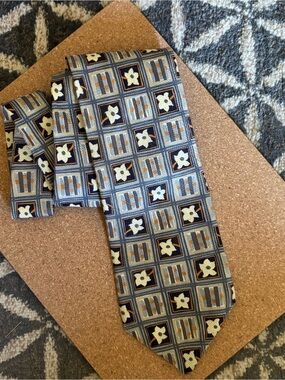Dion Hand Crafted Floral Silk Tie - Men's Neck Tie - Silk Neck Tie - Menswear